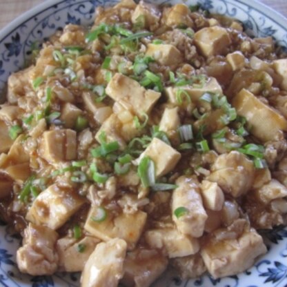 今日は～♪
麻婆豆腐は大好きなので我流で作りますが、簡単に美味しく出来上がり、ご飯が進みました、ごちそうさまでした(*^。^*)また使わしてもらいます♪
